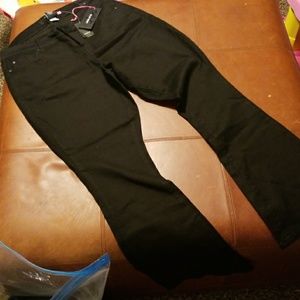 New black slim boot Torrid 14